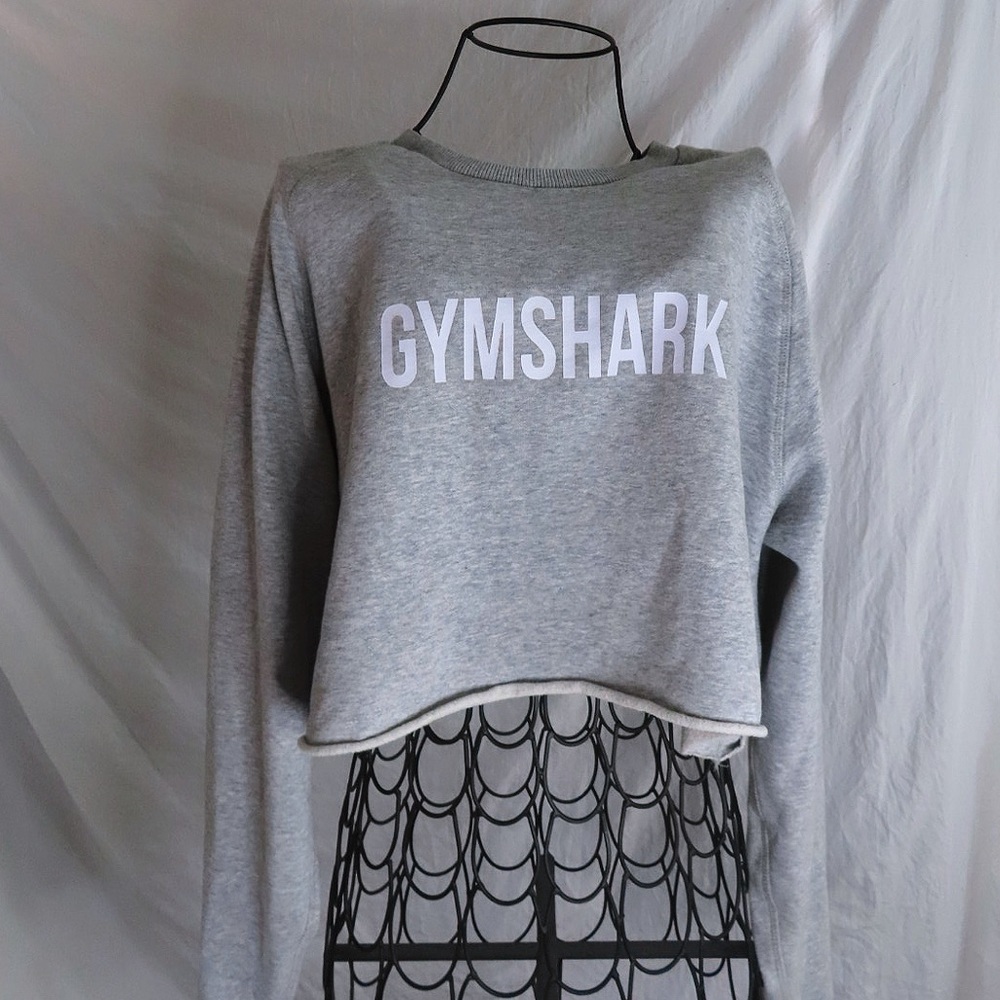 Light grey GymShark cropped pullover